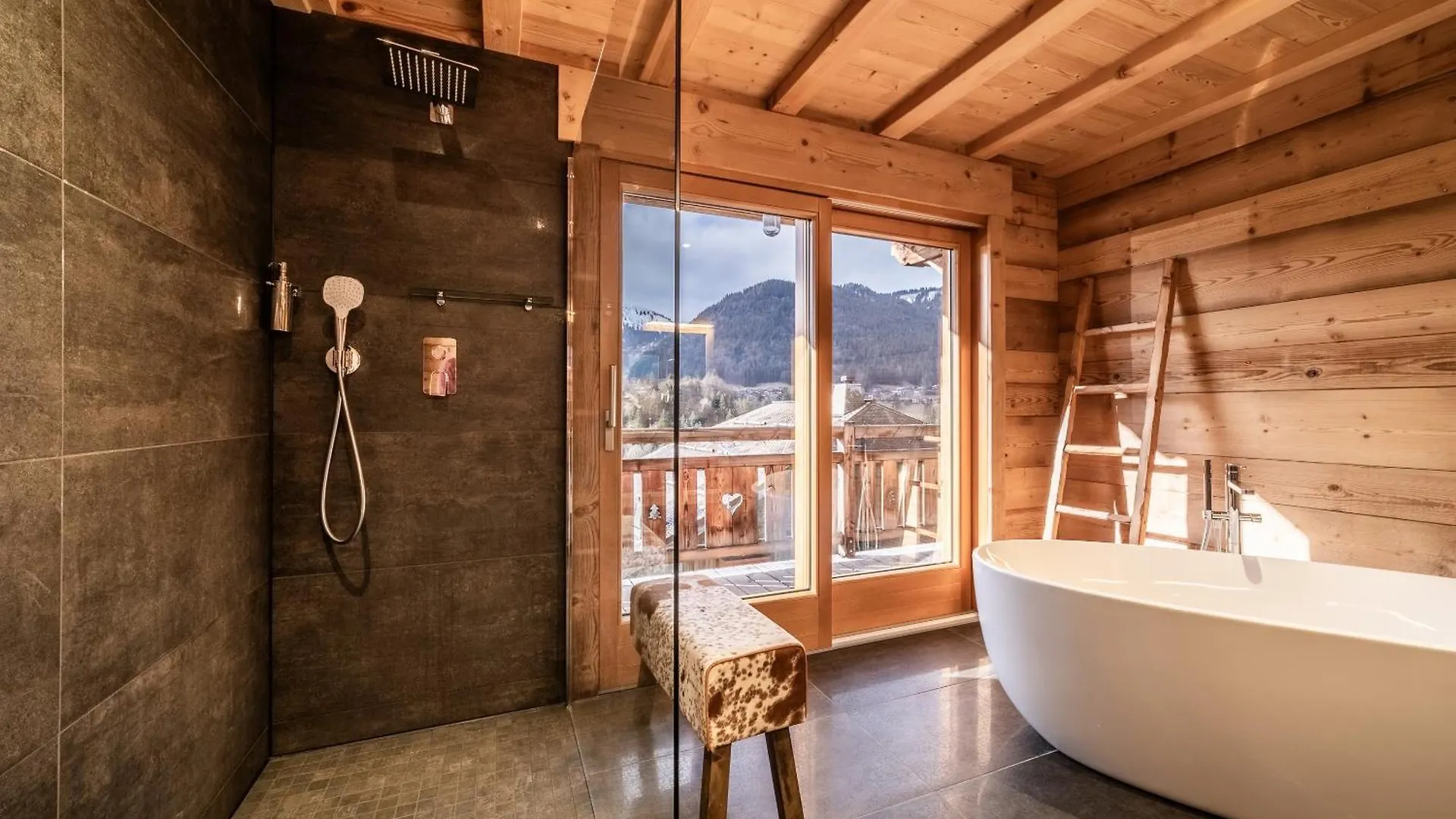Chalet Heavenly Morzine - By Emerald Stay Montriond France