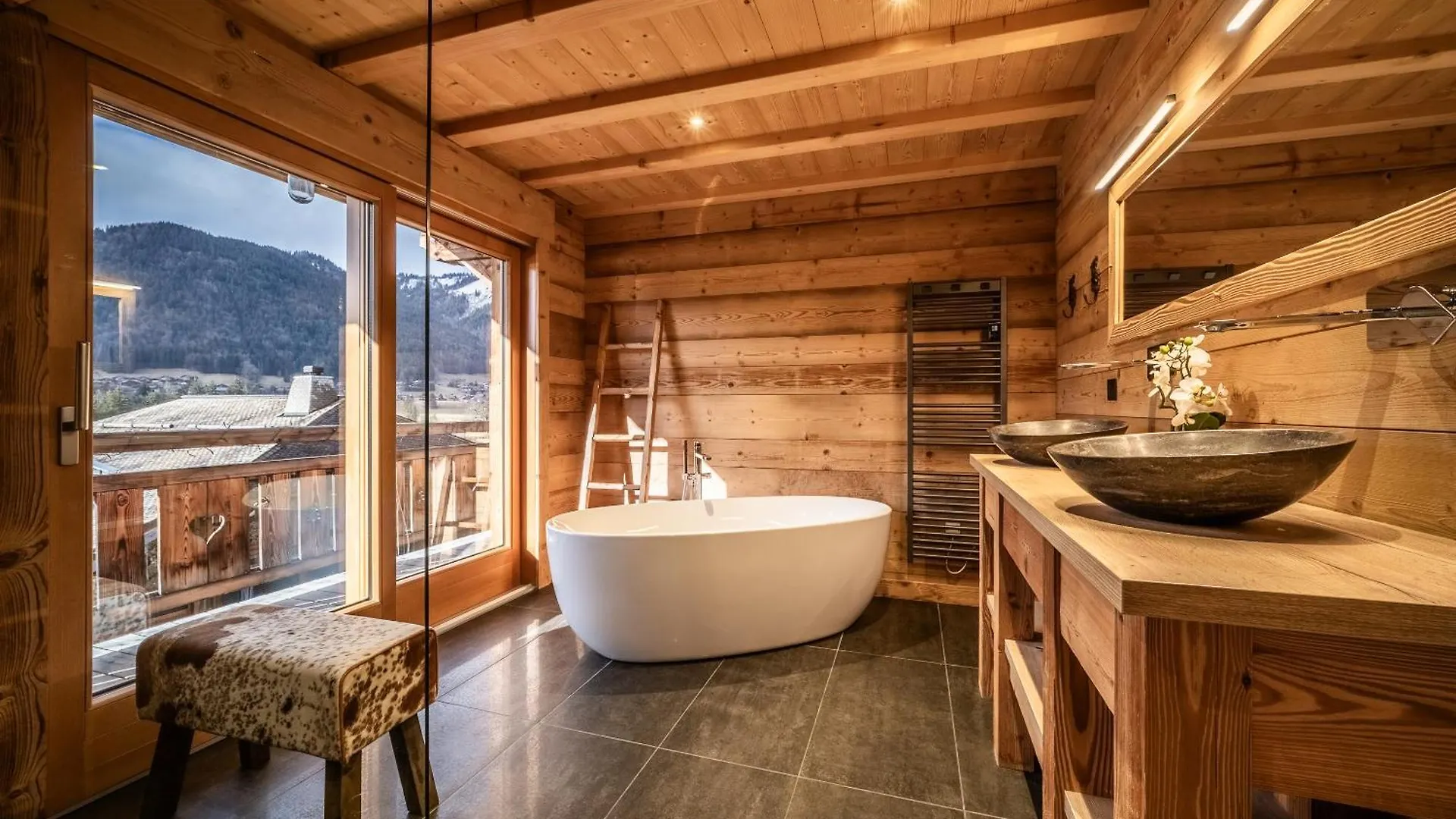 Chalet Heavenly Morzine - By Emerald Stay Montriond